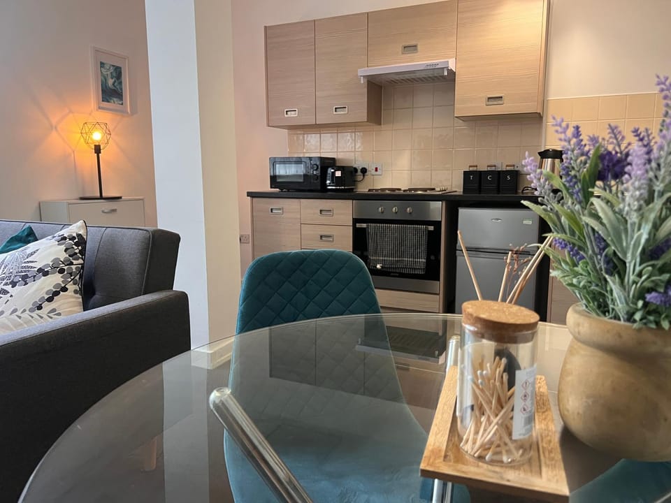 Bluebird Suites Manchester Suite 13 Apartment in Stretford