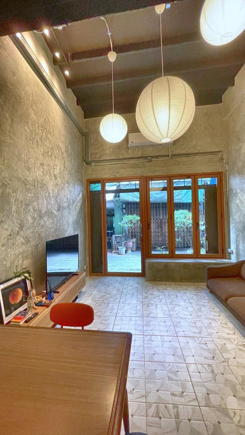 Bann Taladnoi Apartment in Bangkok