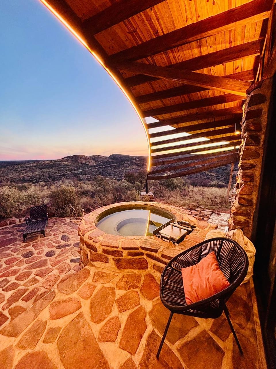 Natural landscape, Hot Tub, Seating area, Pool view
