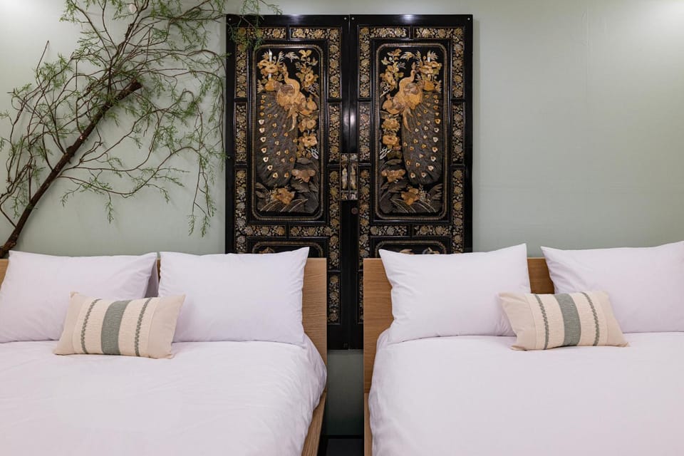 Bed, Property logo or sign, Property logo or sign, Bedroom, Area and facilities, Area and facilities, Area and facilities