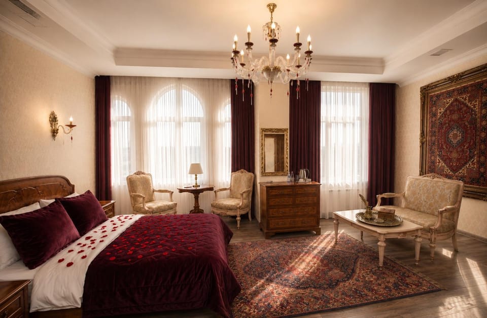 Bed, Living room, Photo of the whole room, Seating area