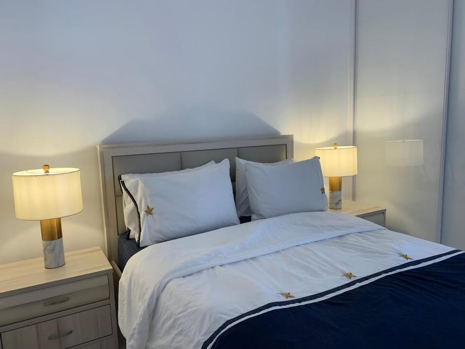 Seafront 1 Bedroom Apartment - Steps from Ashkelon Beach & Marina Apartment in South District