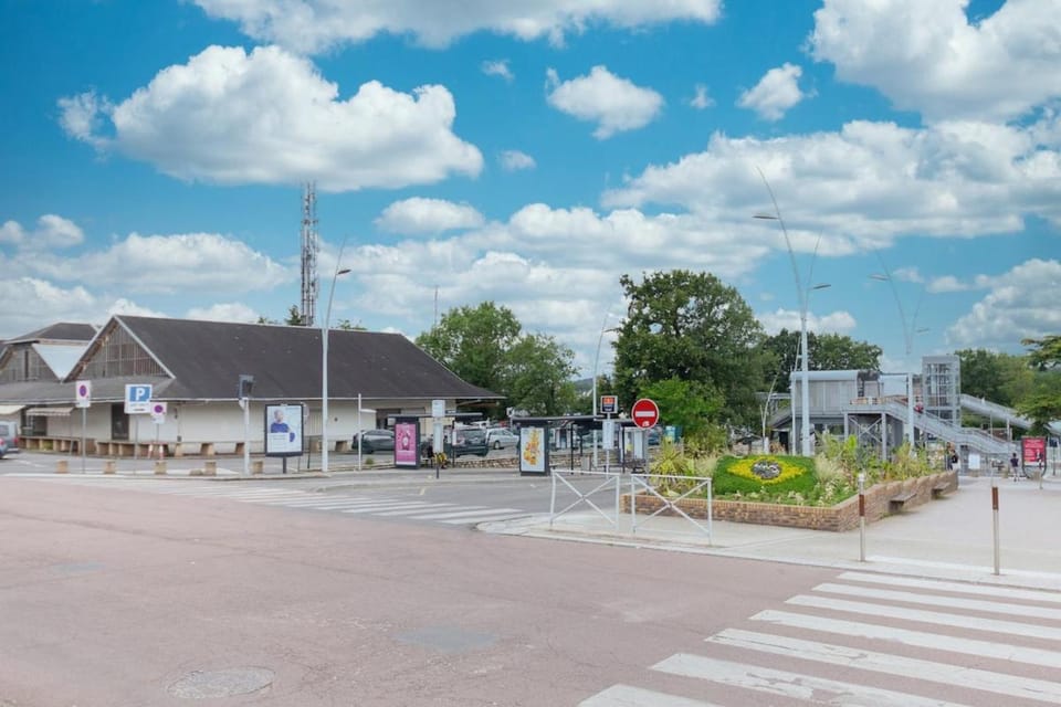 Duplex avec jardin à 2 min de la gare Apartment in Île-de-France
