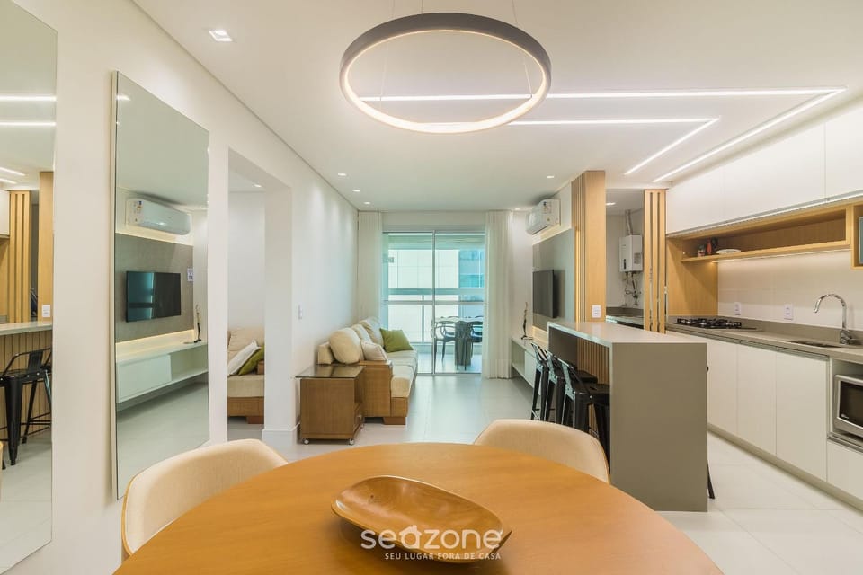 3BR apt w/ gourmet balcony & sea view - SHC0506 Apartment in State of Santa Catarina