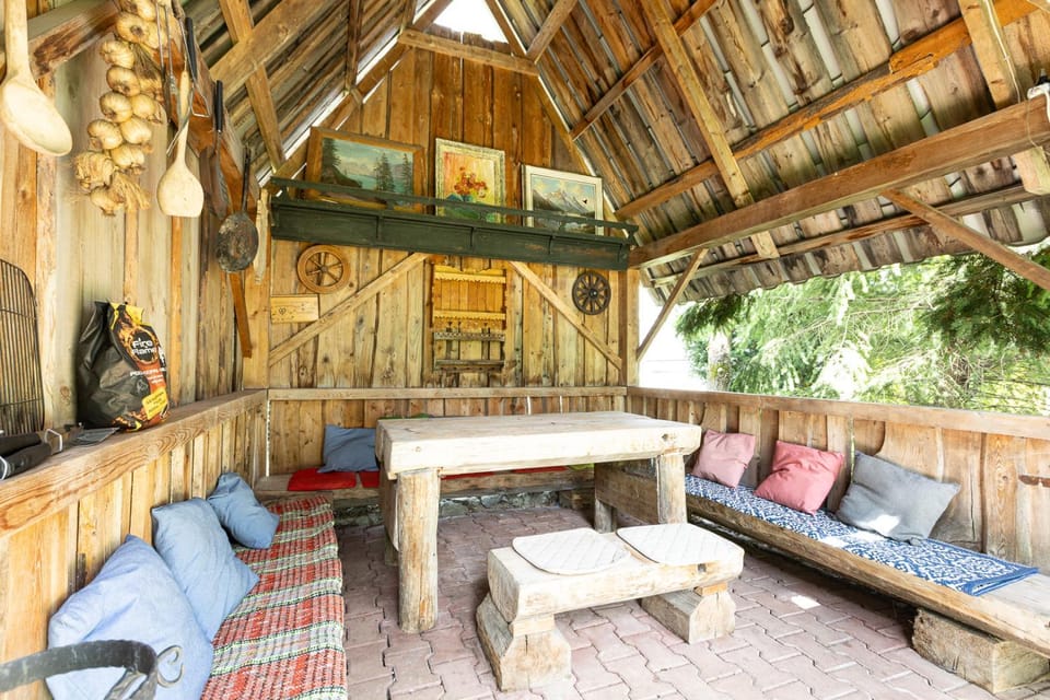 Patio, Seating area