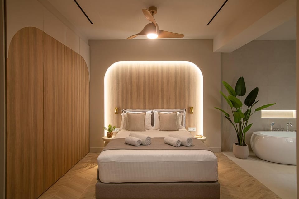Photo of the whole room, Bedroom