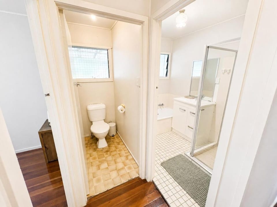 Southport 3BR Family Home Free Parking House in Southport