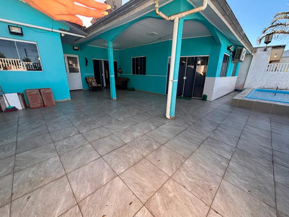 Casa Com Piscina na Praia de Guaratuba House in Guaratuba