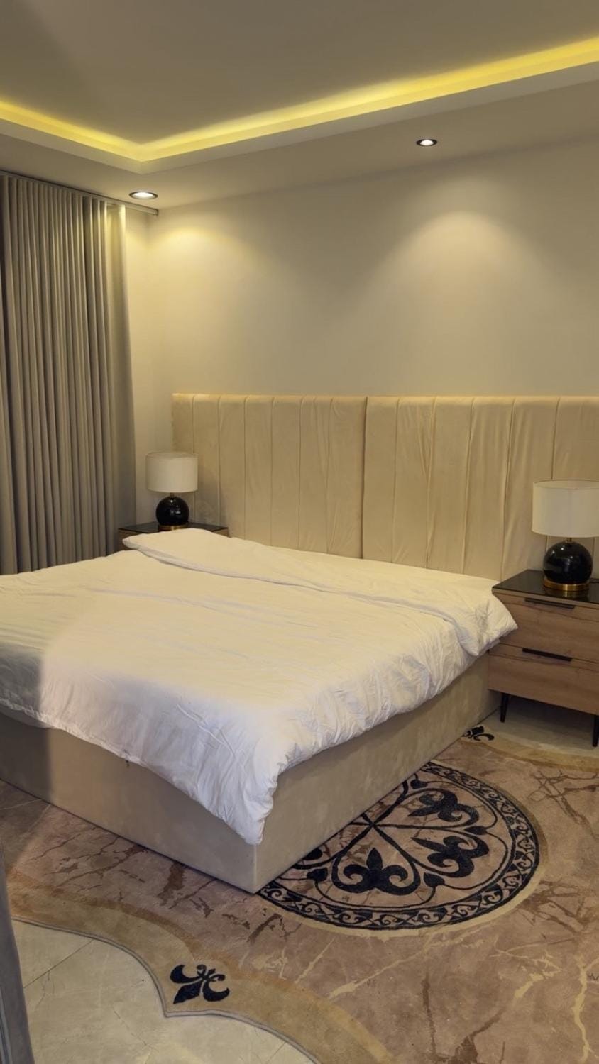 غرفه وصاله راقيه بسطح خاص Apartment in Riyadh