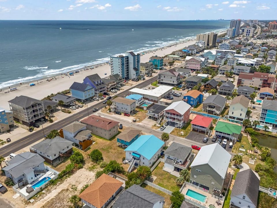 4BR2BA 4Plex Oceanview Pet Friendly Apartment hotel in North Myrtle Beach