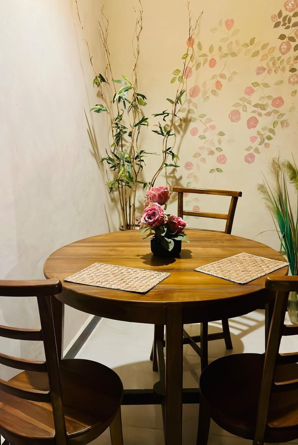 Seating area, Dining area