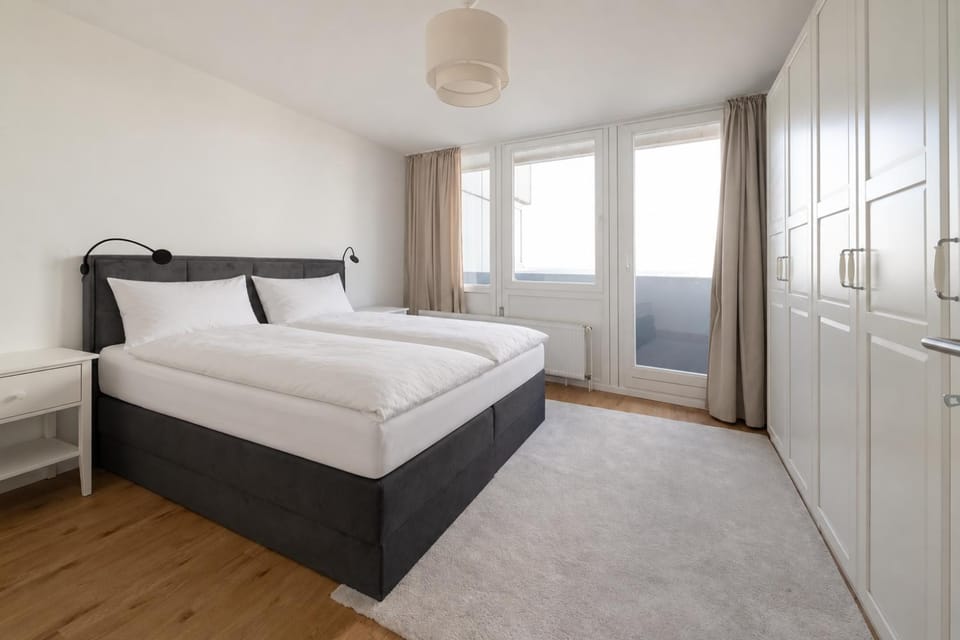 Bed, Bedroom, wardrobe