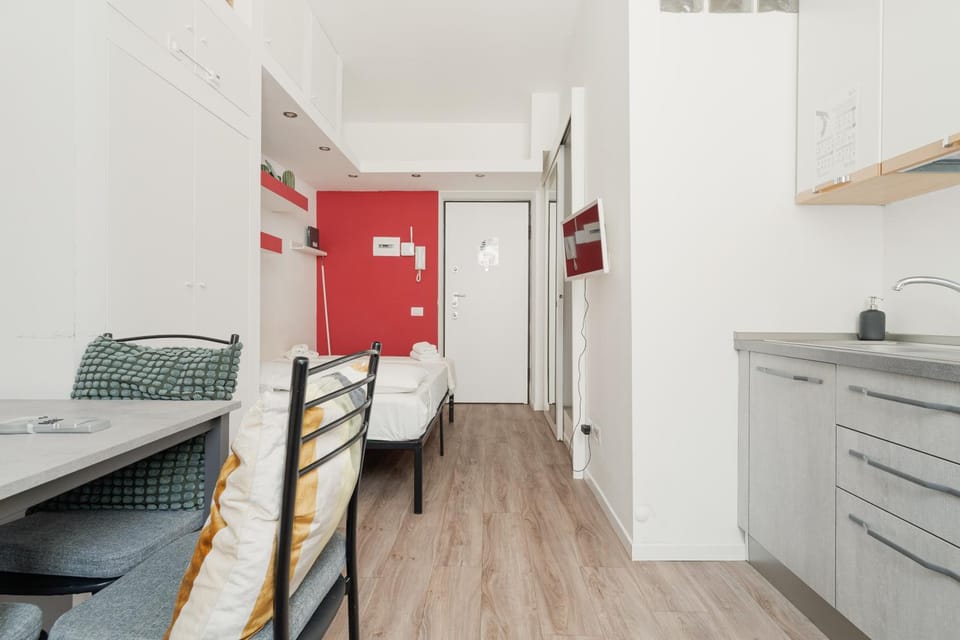 Kitchen or kitchenette, Photo of the whole room, Dining area