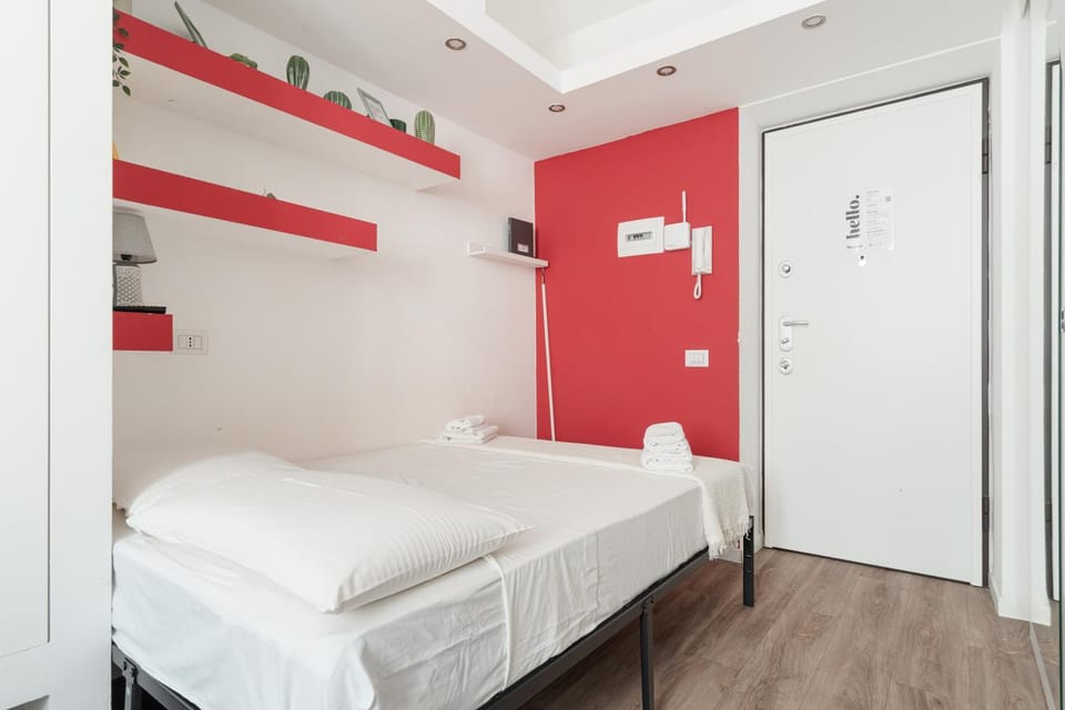 Bed, Photo of the whole room