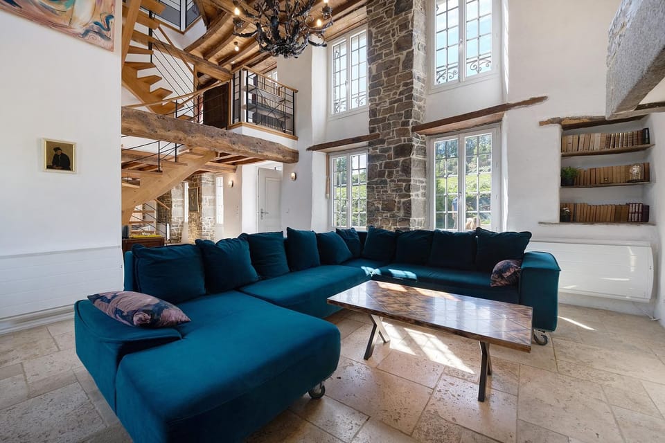 Property building, Living room