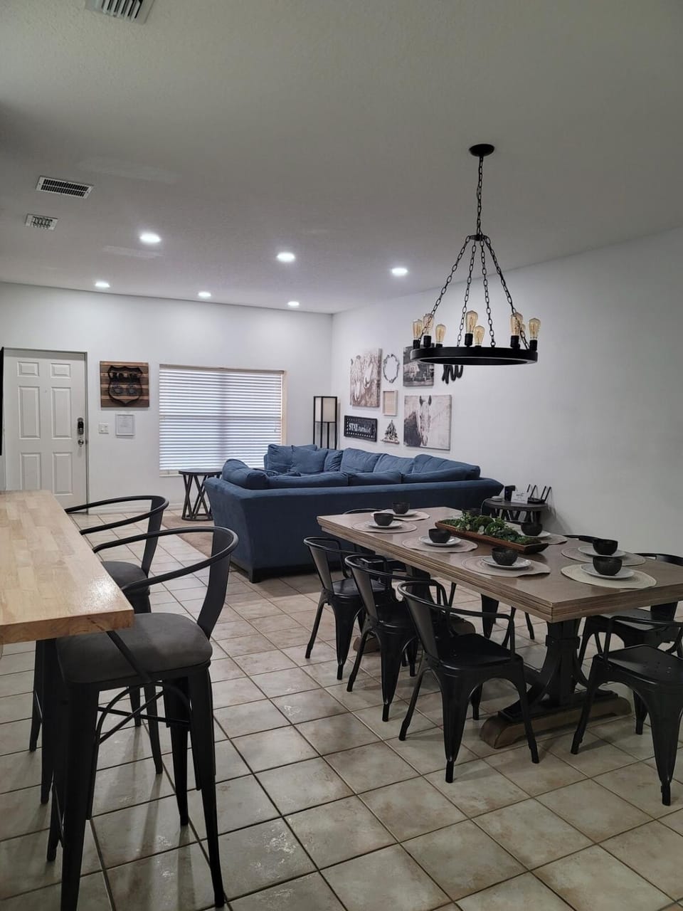 Living room, Dining area
