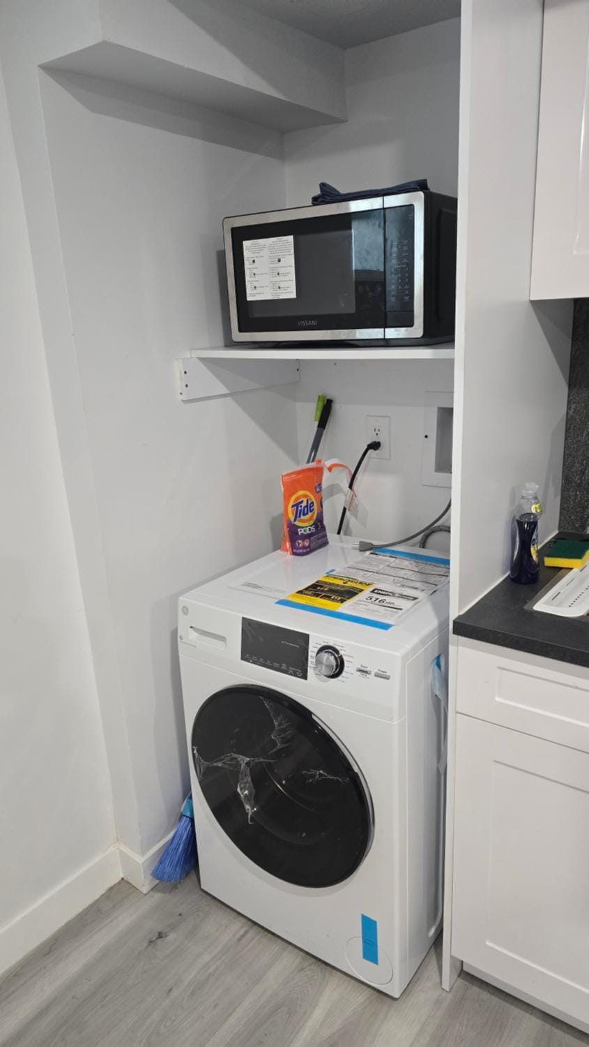 Well furnished two bedroom home Apartment in Winnipeg
