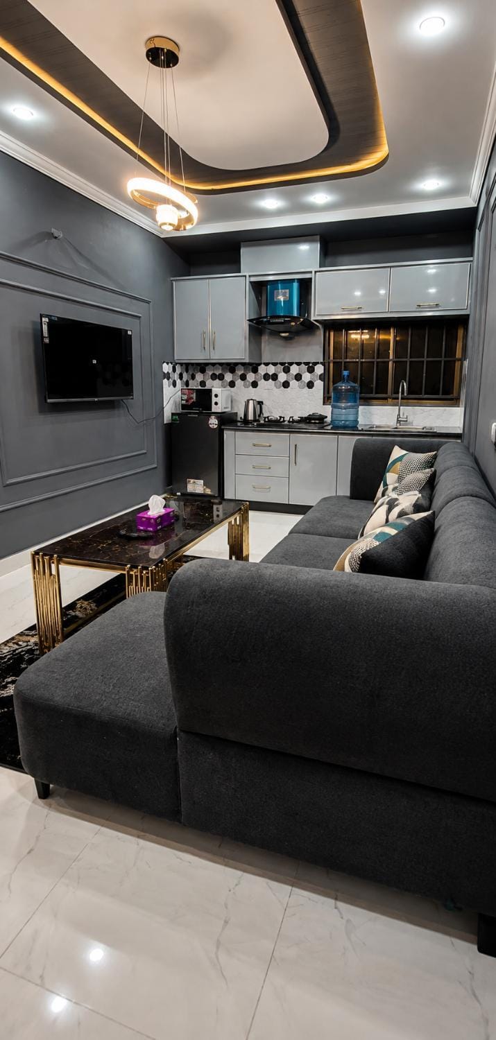 Communal lounge/ TV room, TV and multimedia, Kitchen or kitchenette, Living room, Seating area, Evening entertainment
