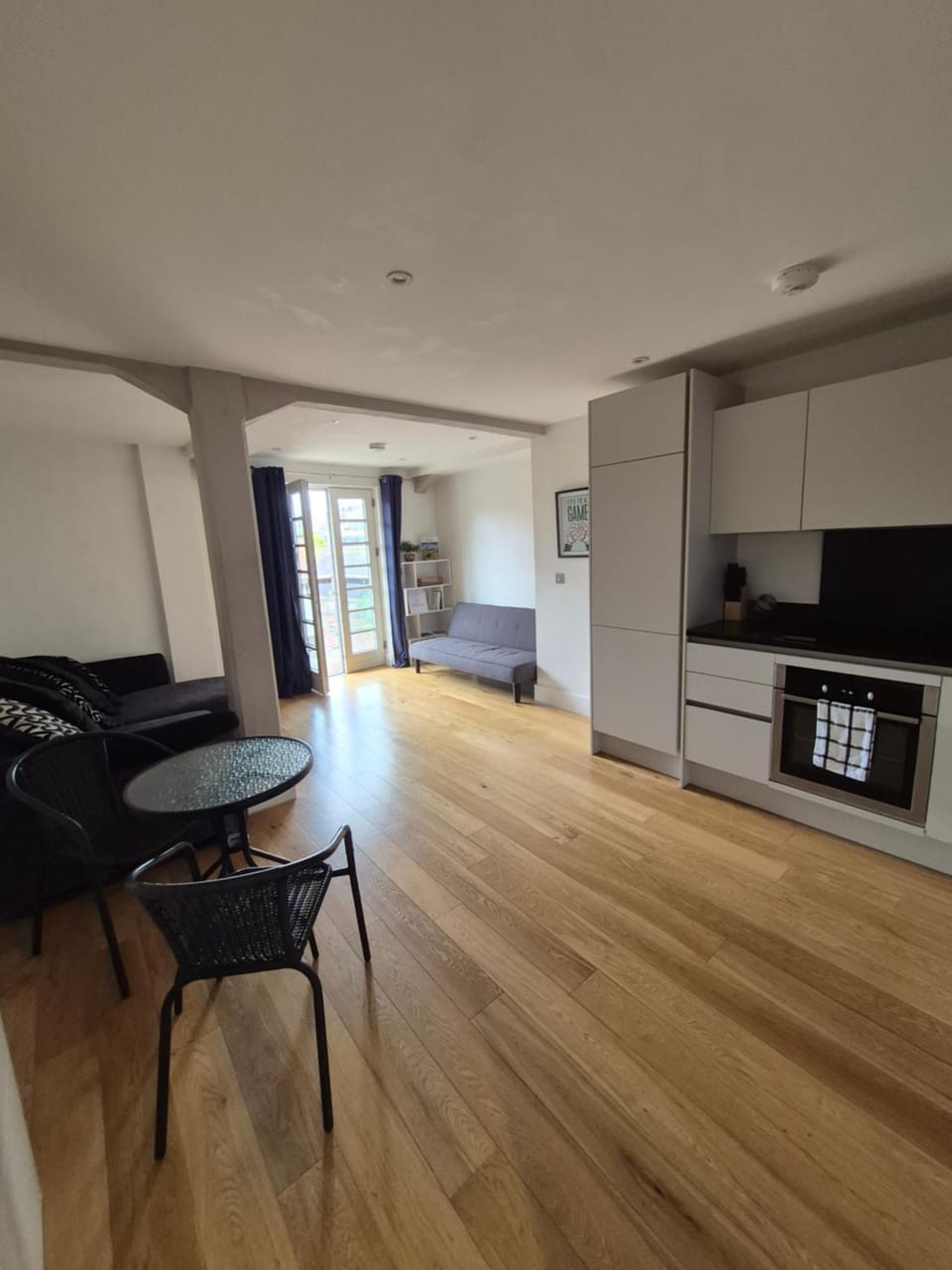 Living room, Seating area, pet friendly