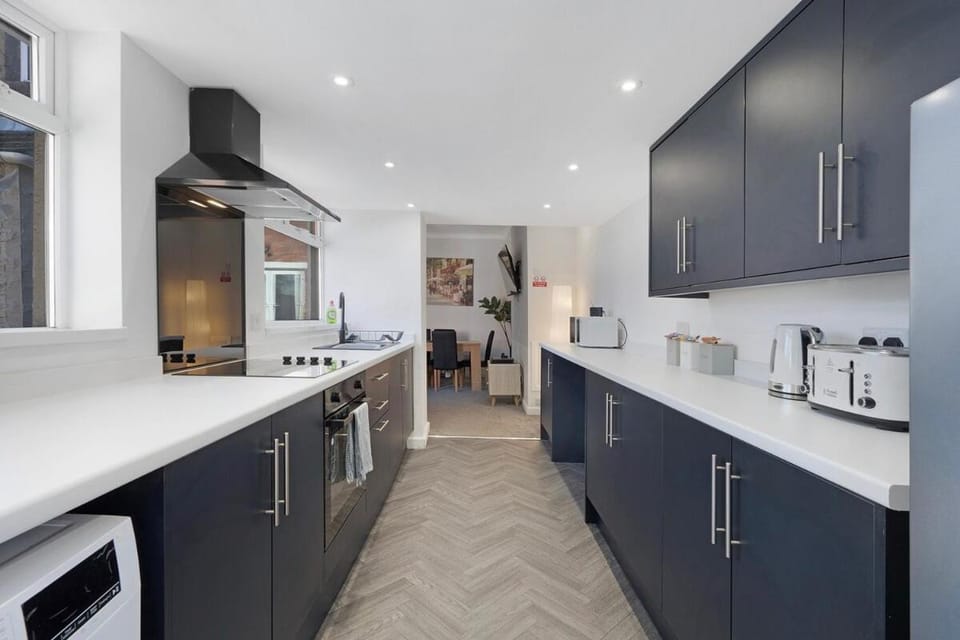 4BR on Durham Road Perfect For Large Groups House in Lanchester