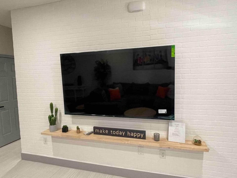 TV and multimedia, Evening entertainment