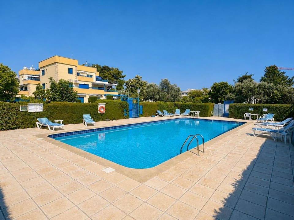 Kings Gates Spacious 2-Bedroom apartment near Beach Apartment in Paphos