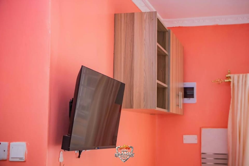 Naamin GUEST HOUSES &BNBS Bed and Breakfast in Kenya