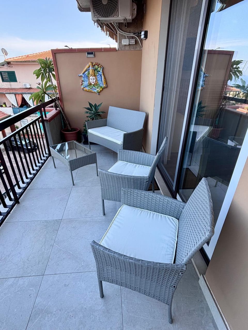 View (from property/room), Balcony/Terrace, Seating area