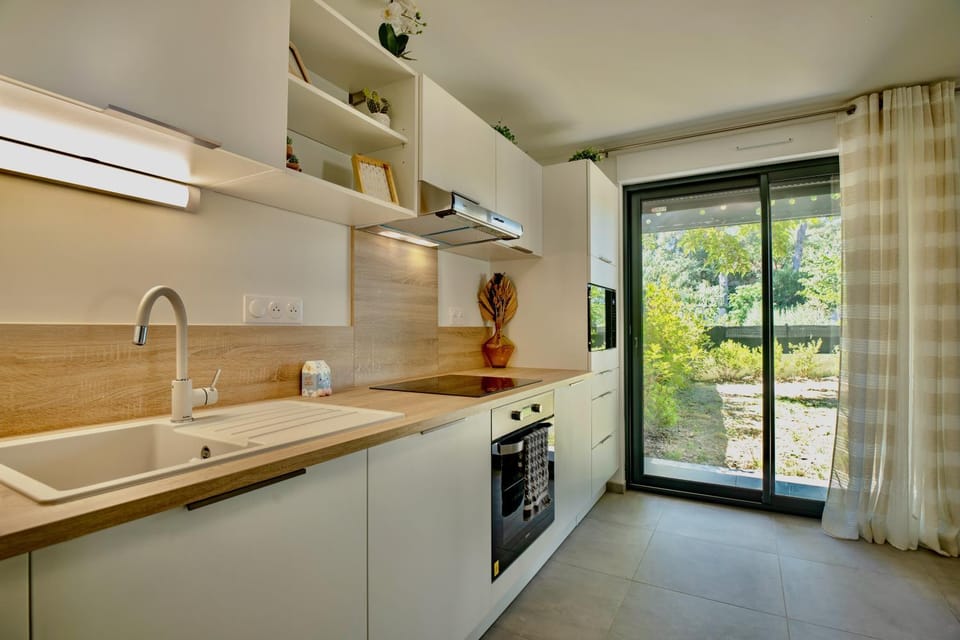 dishwasher, microwave, oven, stove, washing machine, kitchen