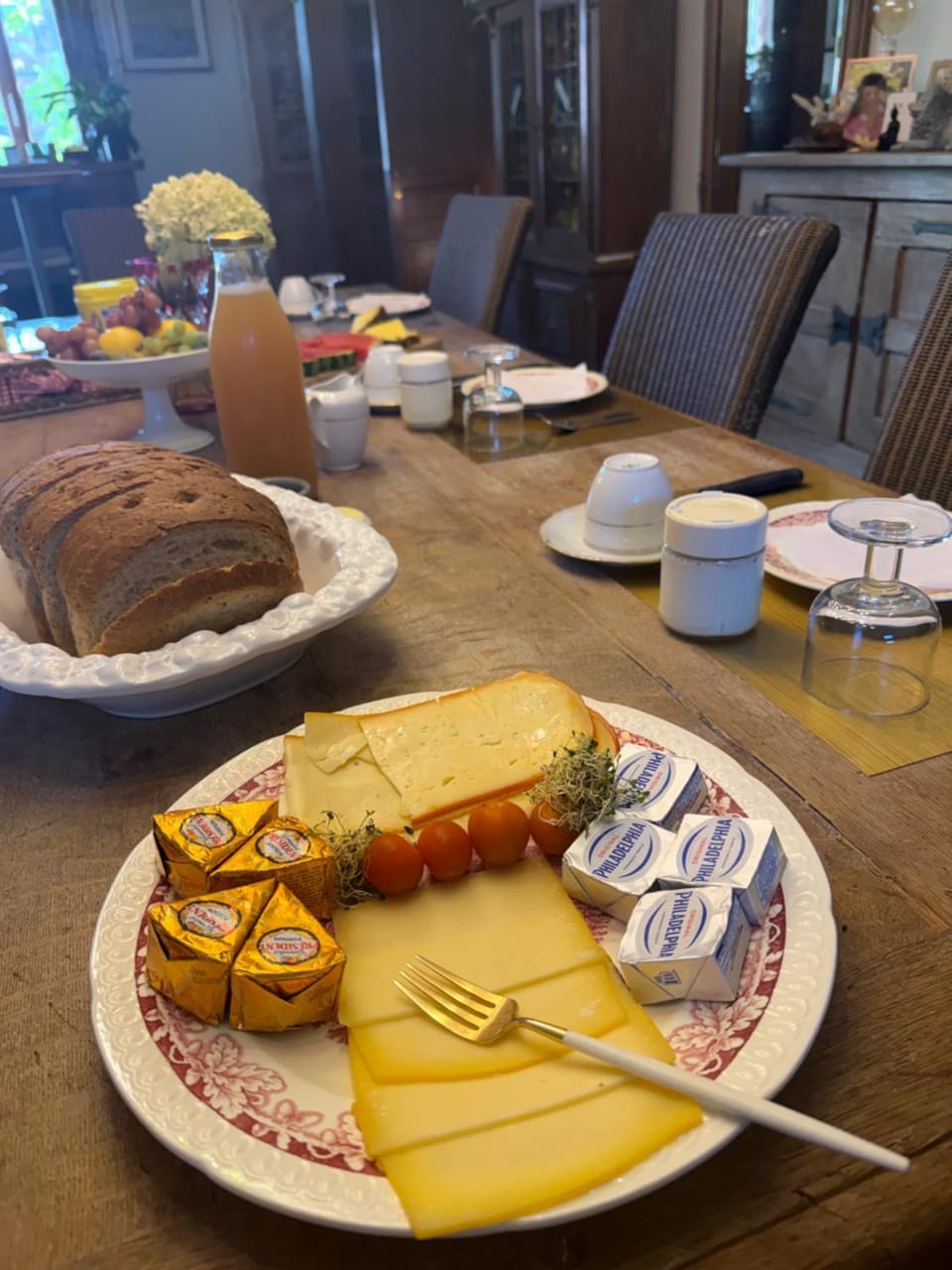 Breakfast, Continental breakfast