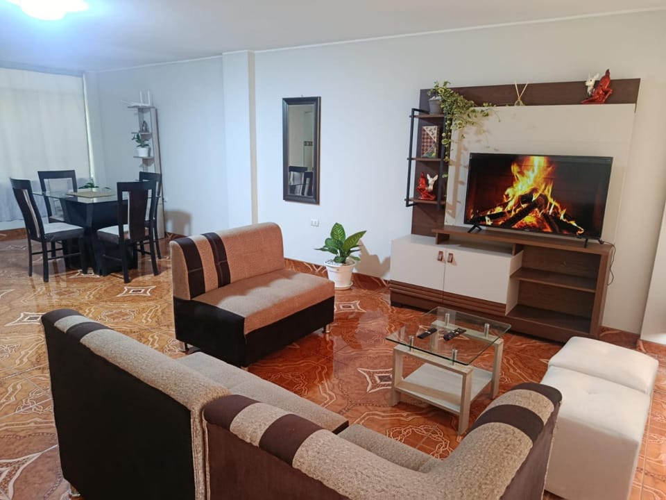 Living room, Dining area