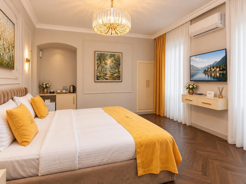 Bed, TV and multimedia