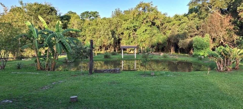 Chacara para Finais de Semana Angatuba House in State of Paraná