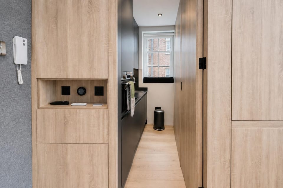 Promo Rate - Modern Studio Flat in Marylebone near Baker Street, Oxford Street & Regents Park Apartment in City of Westminster