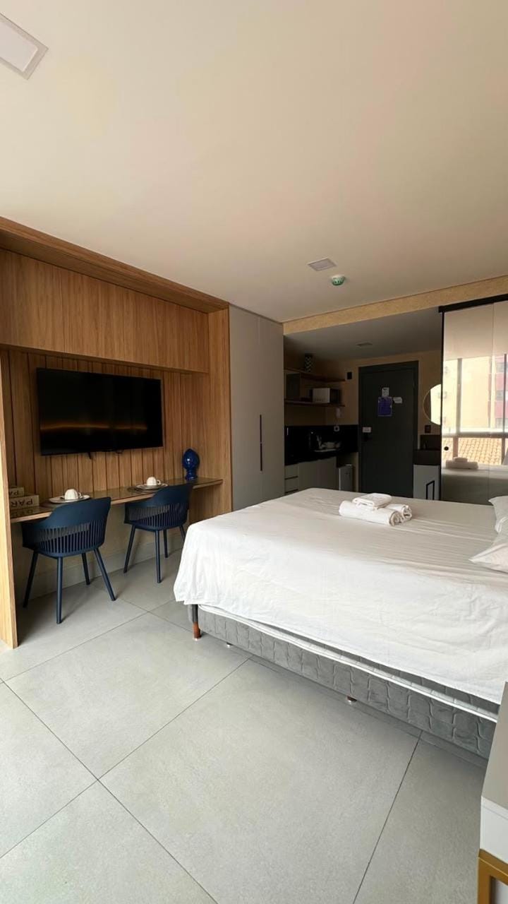 Bed, Kitchen or kitchenette, Living room, Photo of the whole room, Dining area