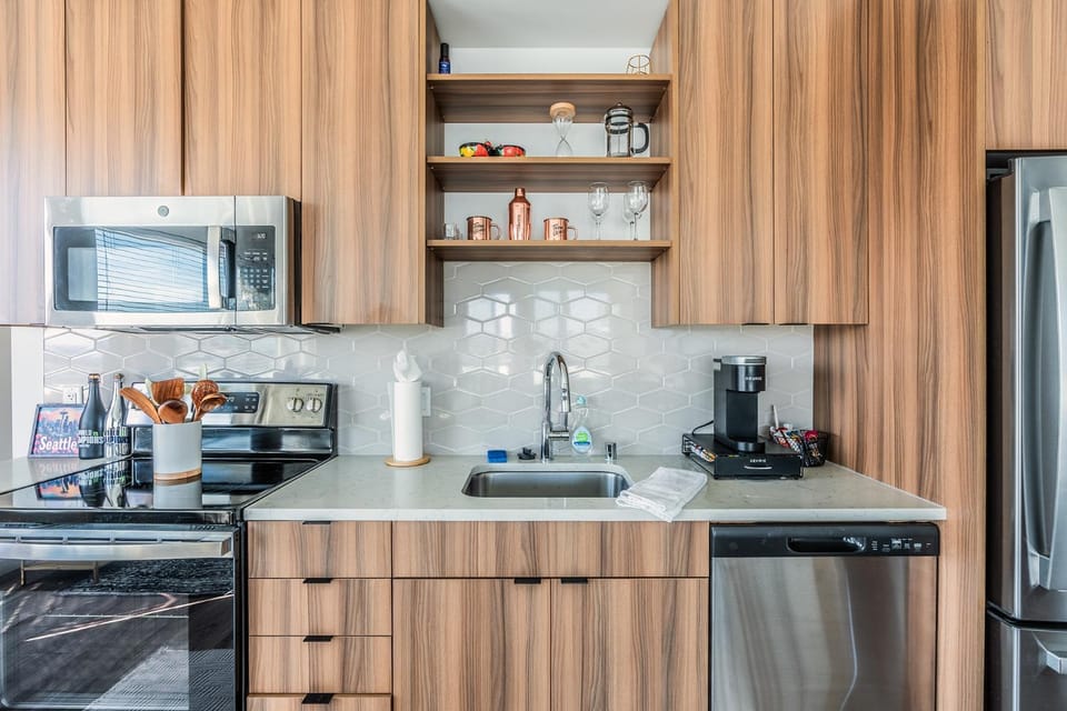 Top Floor, Panoramic View, Private Terrace, Short Walk To Lumen, TMobile Park And Waterfront Apartment in Seattle