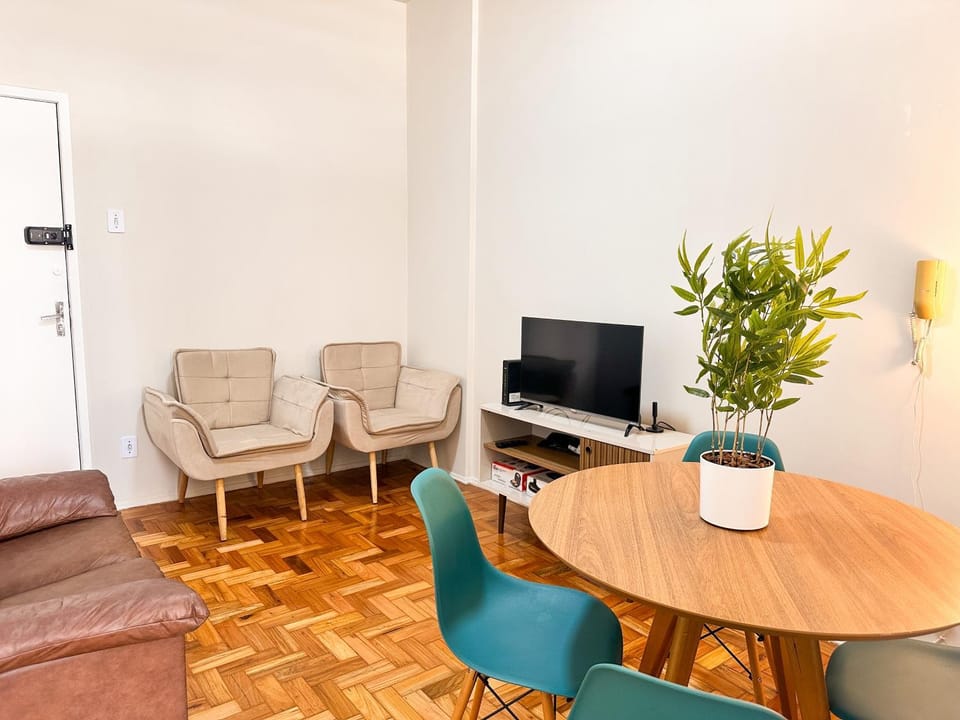 Apto Rosana | Minimalista com 2 quartos no Maletta Apartment in Belo Horizonte