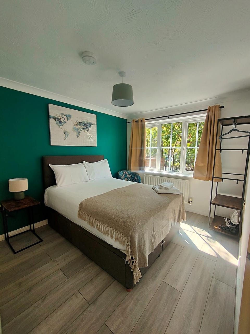 Cherry Tree House, 4 Bedrooms, Garden & Parking House in Banbury