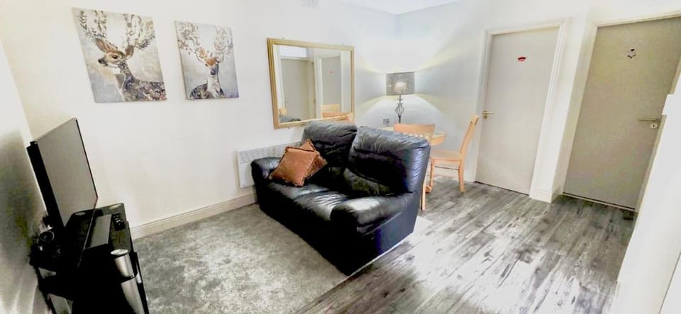 Dorset St Double Room in a Cozy shared Apartment 1 Side 3 Bed and Breakfast in Dublin