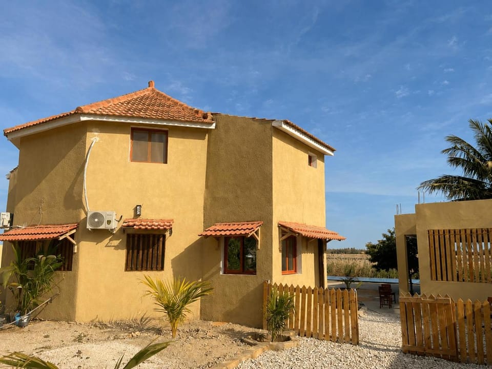 Property building, Garden
