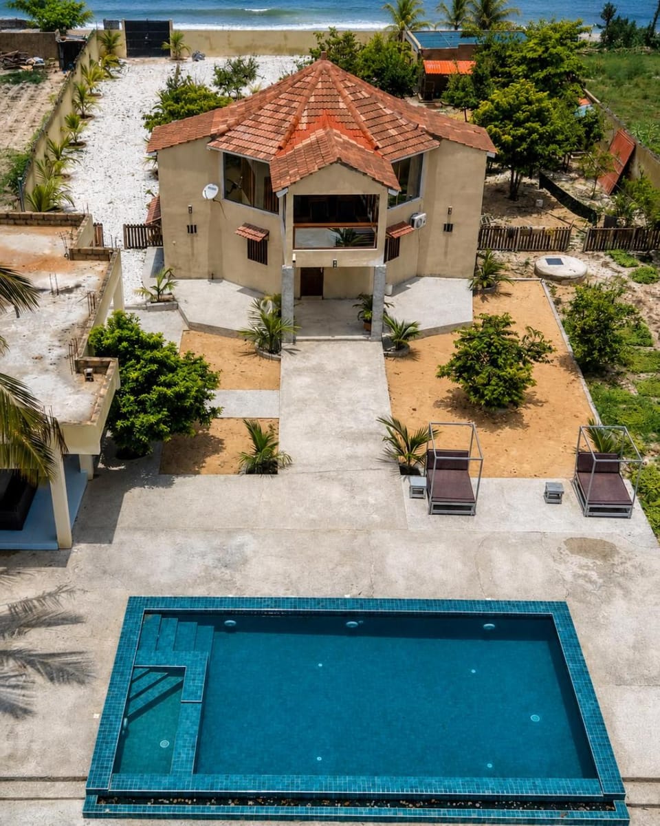 Property building, Swimming pool