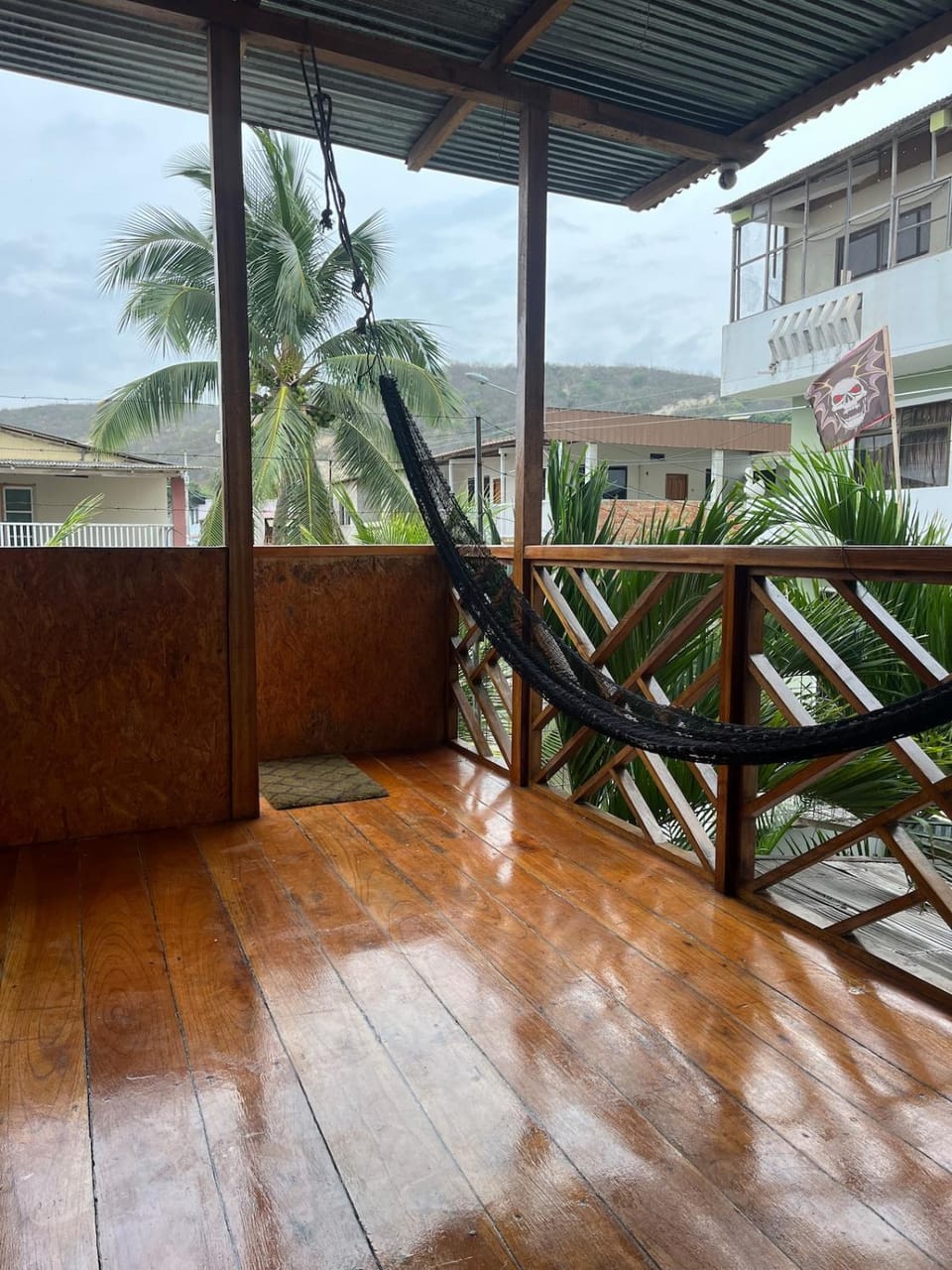 Swell house House in Manabí Province