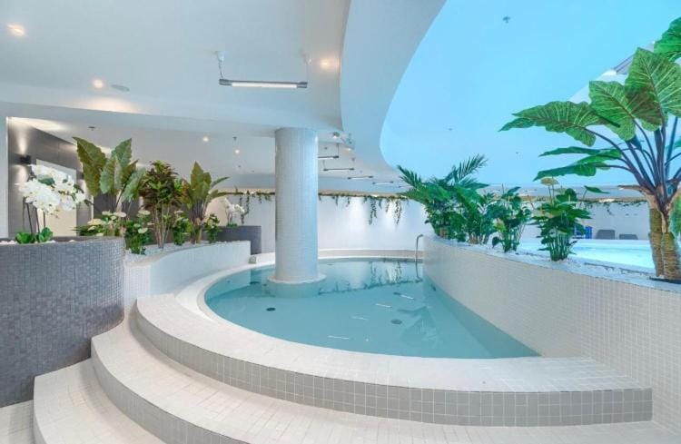 Hanza Tower PREMIUM 21 POOL & SAUNA & JACUZZI & SPA Apartment in Szczecin
