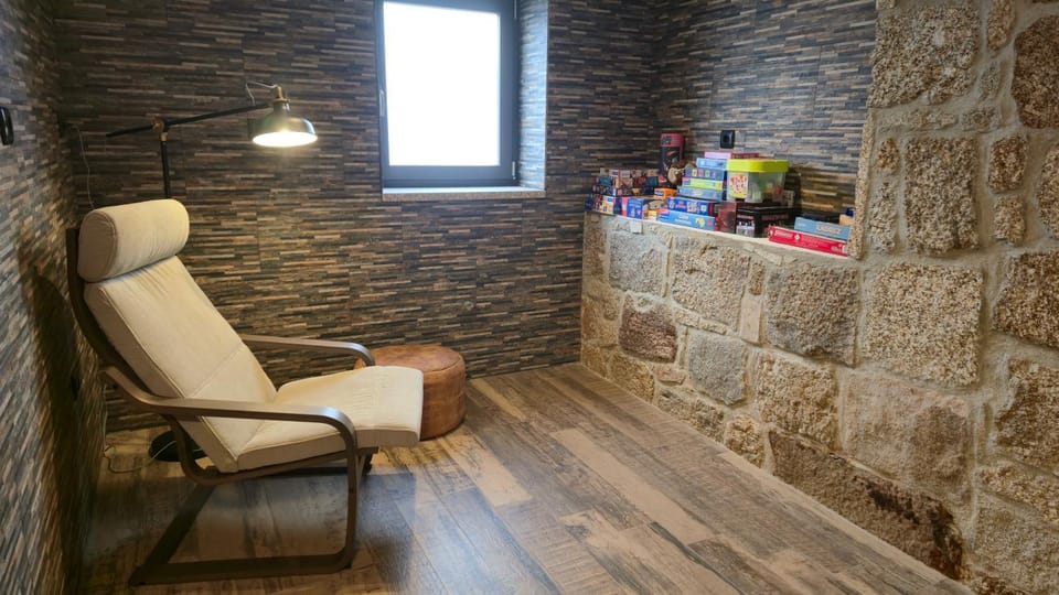 Communal lounge/ TV room, Game Room
