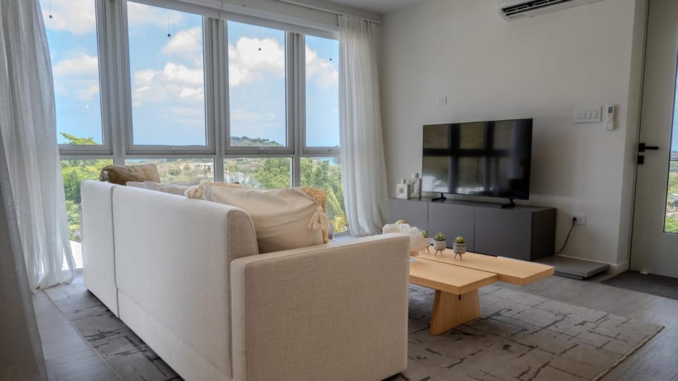 Ocean Breeze 2 Bedroom Condo Lower Unit 4B Apartment in Saint Mary, Antigua and Barbuda