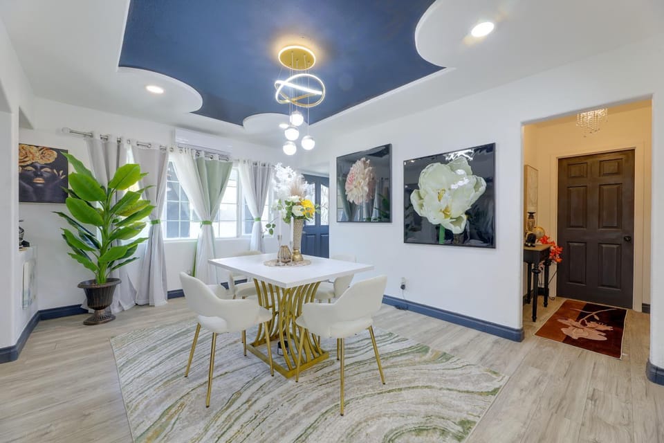 Walkable Location! Spacious Huntington Park Home House in Huntington Park