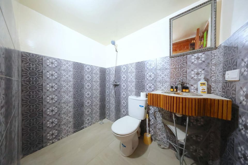 Toilet, Bathroom