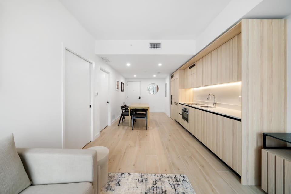 The Luxe Suites - District 225 Miami Apartment in Miami