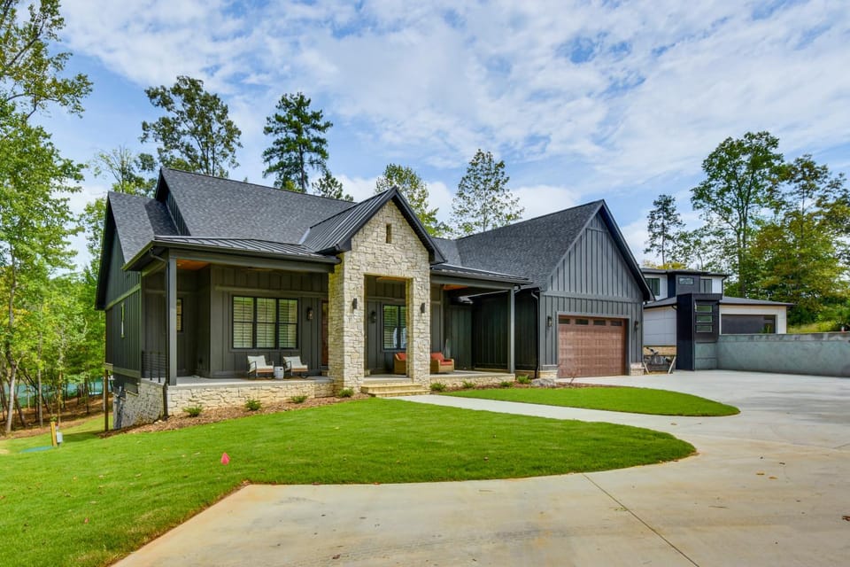 Welcome to Shift Change at Lake Keowee! House in Lake Keowee