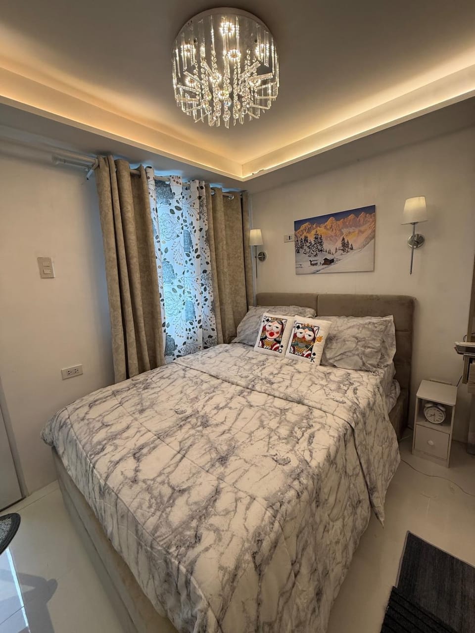 Snuggle's Nest Tanza Bed and Breakfast in Calabarzon
